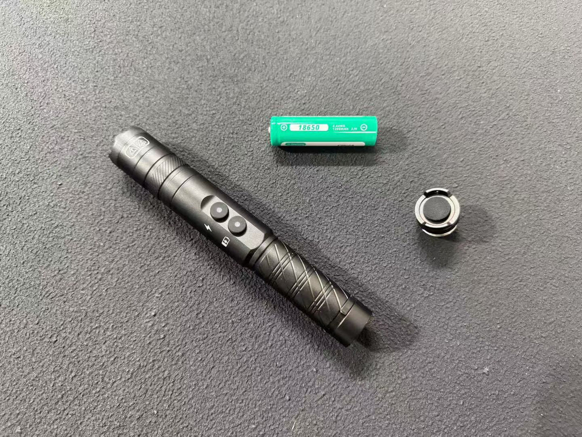 W-02 Flashlight Safety Device