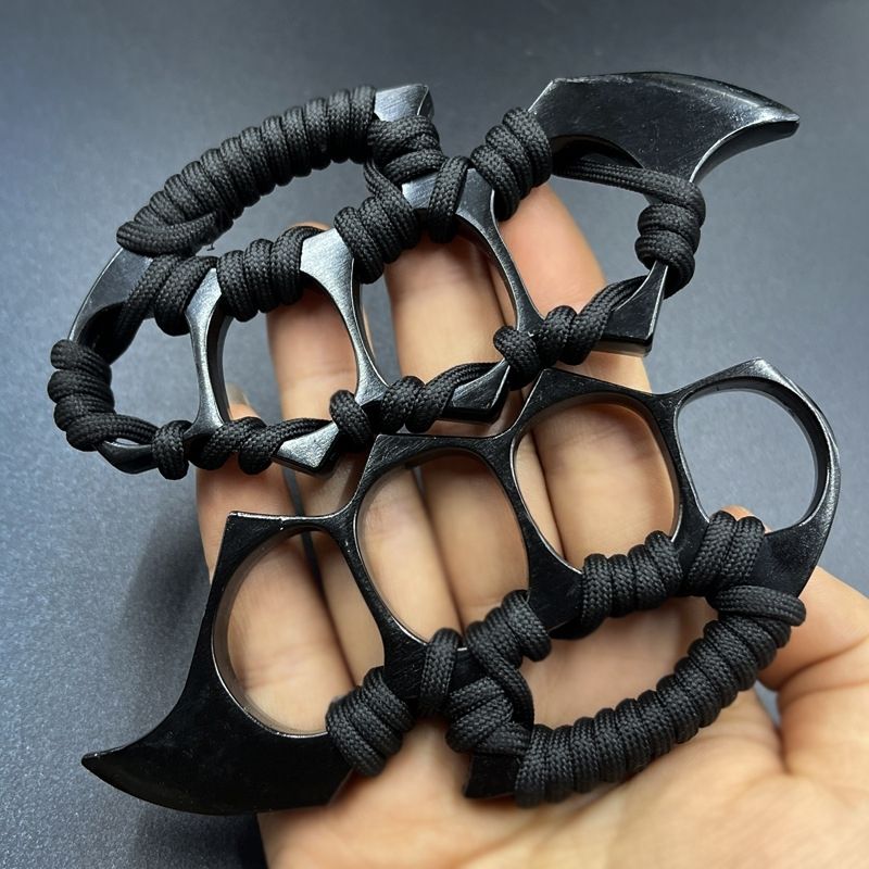 Paracord Wrapped Metal EDC Gear – Compact Outdoor Utility Accessory