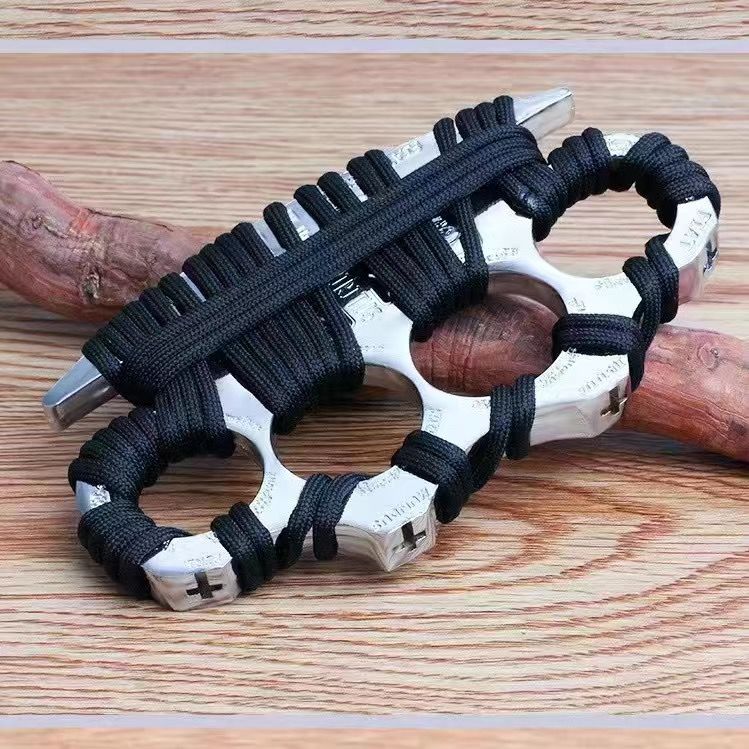 Large Hole Paracord Wrapped EDC Gear – Compact Outdoor Accessory