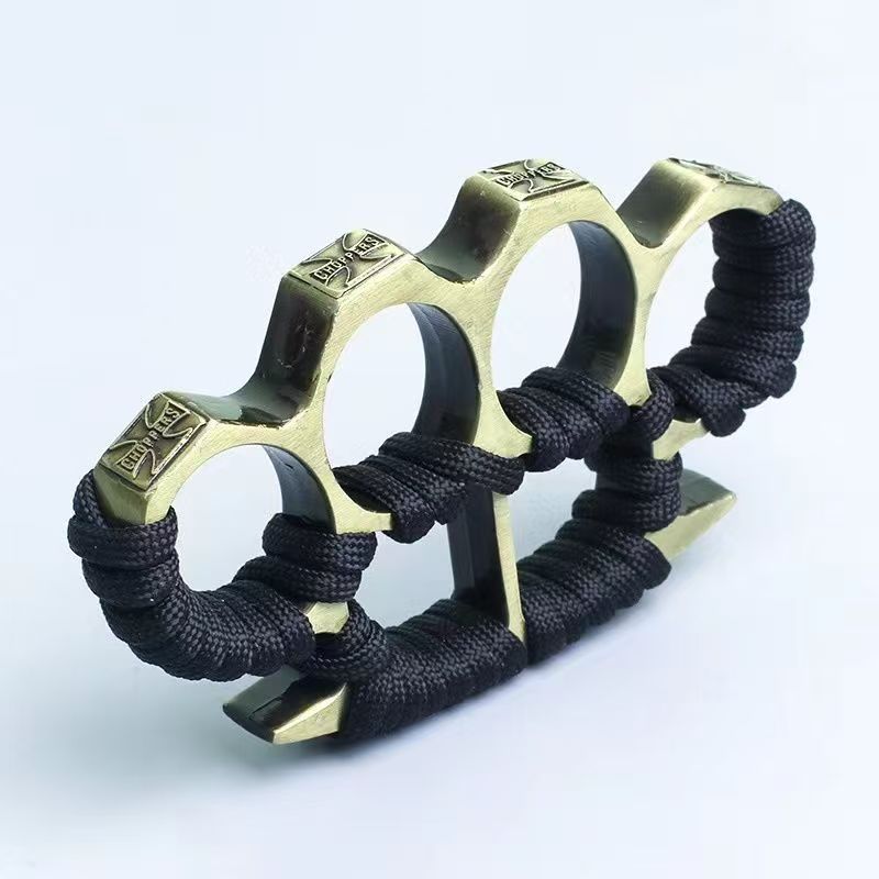 Paracord Wrapped Metal EDC Gear – Compact Outdoor Utility Accessory
