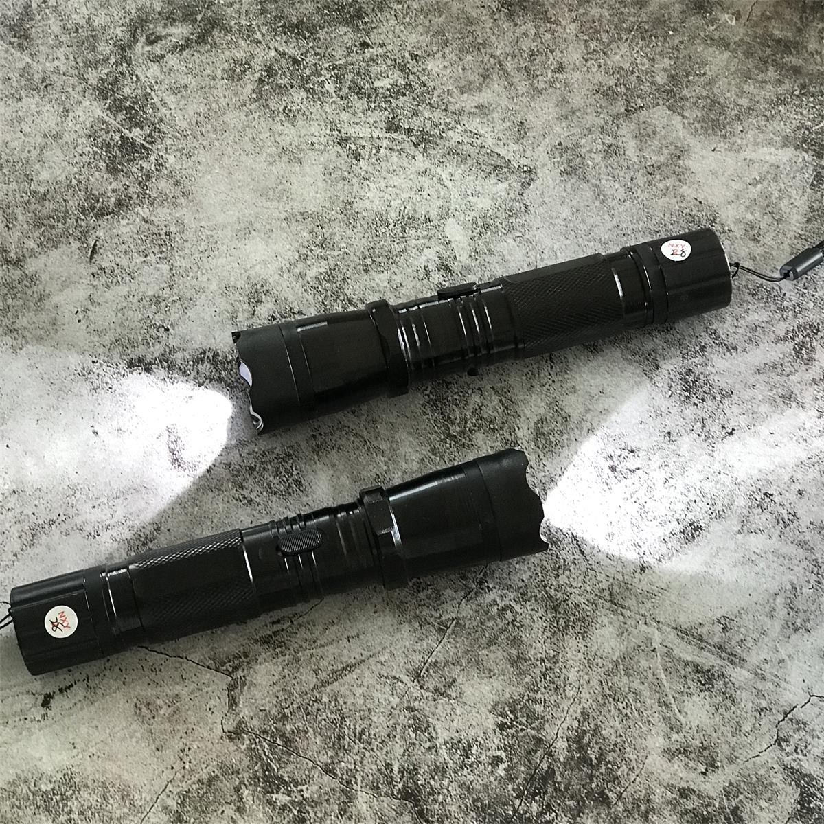 1101 Flashlight Safety Device